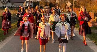 Wielkanocny powrót do korzeni. Dyngusiarze znów na ulicach Gocławia!